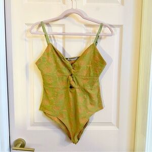 NWOT Zara bodysuit